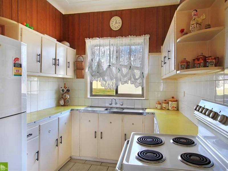 161 Pur Pur Avenue, Lake Illawarra NSW 2528