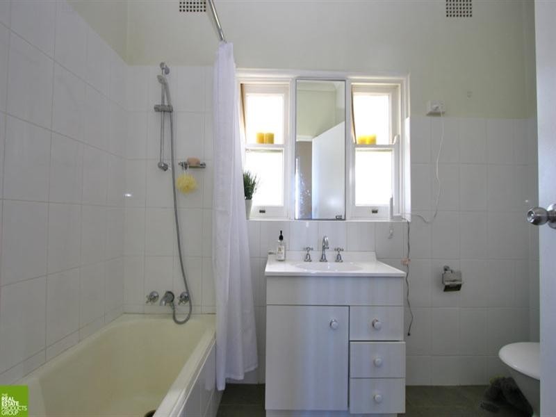 11 Towns Street, Shellharbour NSW 2529