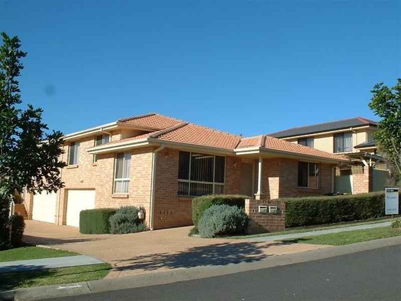 1/9 Eucumbene Avenue, Flinders NSW 2529