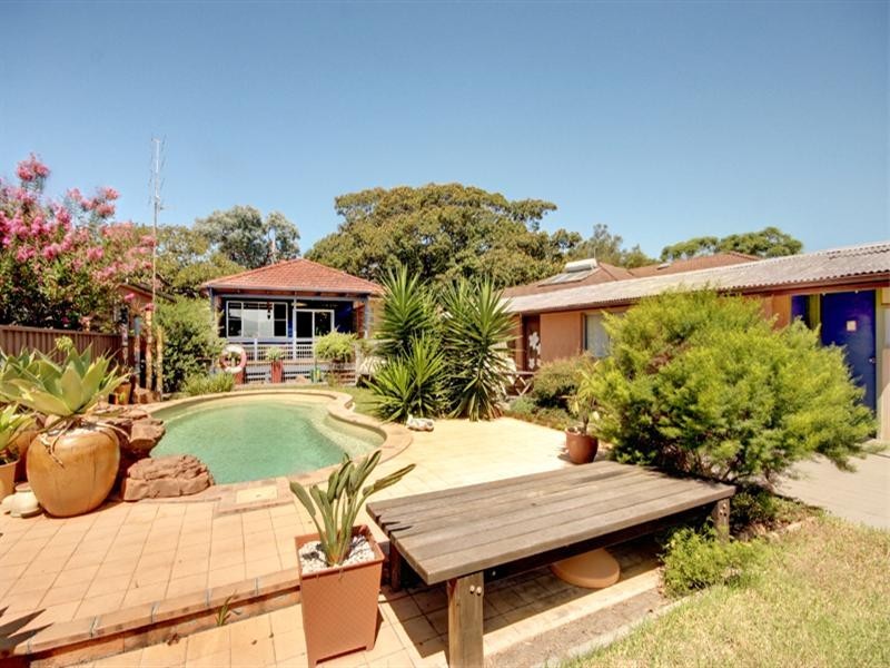 182 Lakeview Parade, Primbee NSW 2502