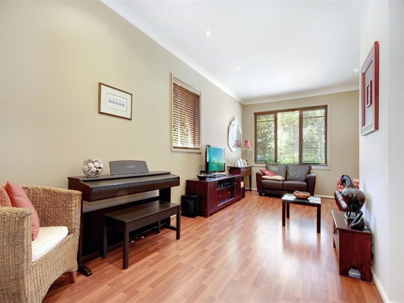 182 Lakeview Parade, Primbee NSW 2502