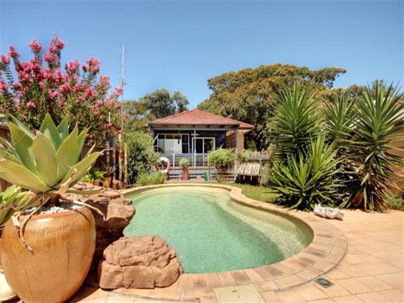 182 Lakeview Parade, Primbee NSW 2502