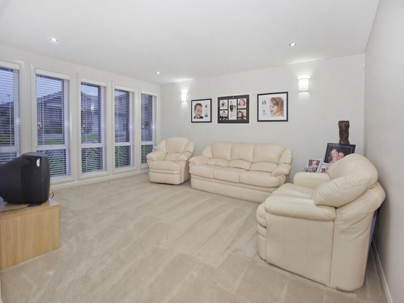 7 Capricorn Way, Shell Cove NSW 2529