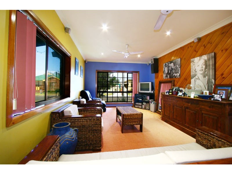 36 Sassafrass Avenue, Windang NSW 2528