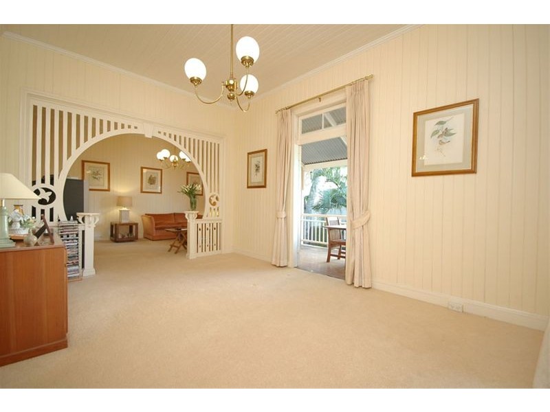 10 Hazlewood Street, New Farm QLD 4005