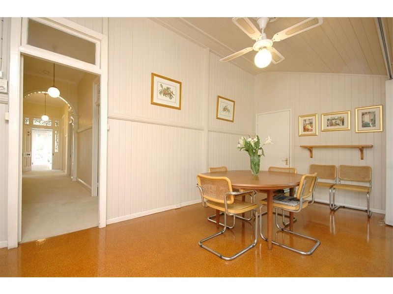 10 Hazlewood Street, New Farm QLD 4005