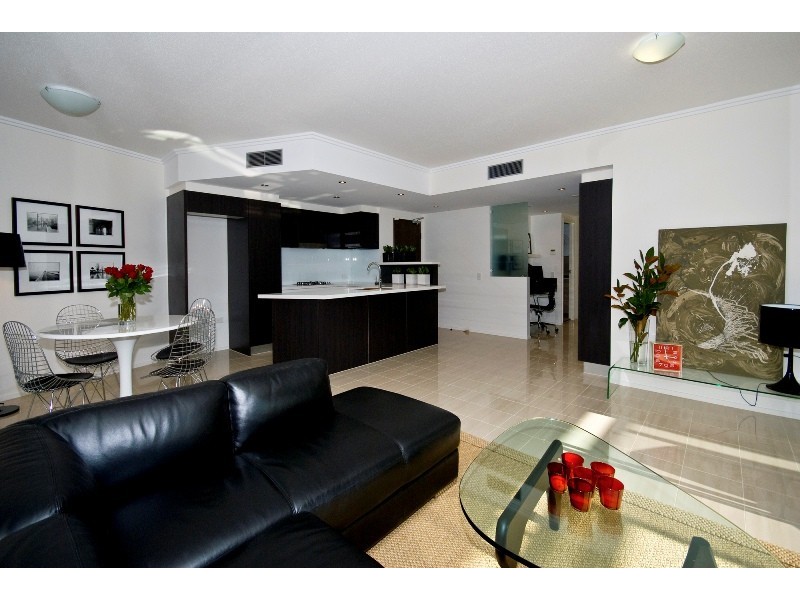 3/7 Helen Street, Newstead QLD 4006