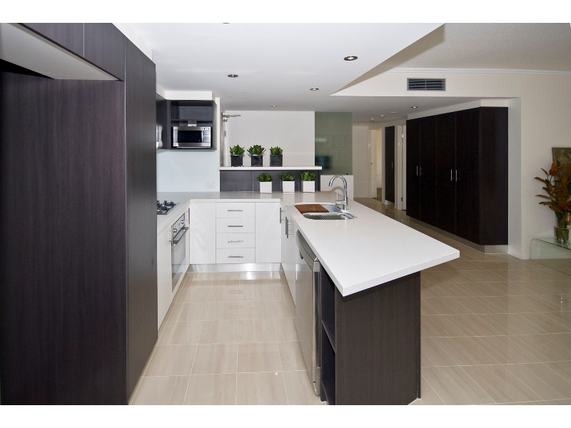 3/7 Helen Street, Newstead QLD 4006