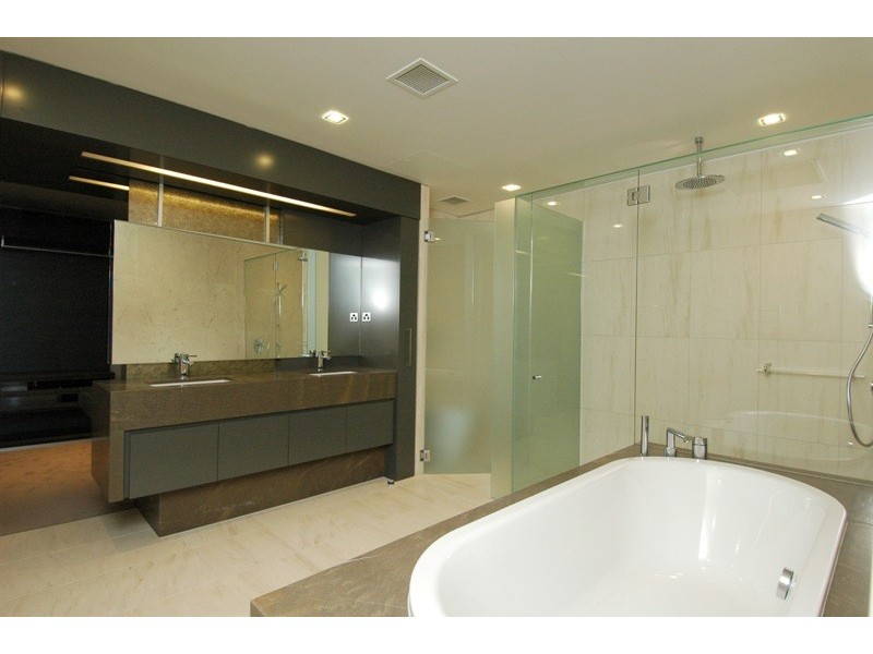 25 ‘One Macquarie’, New Farm QLD 4005