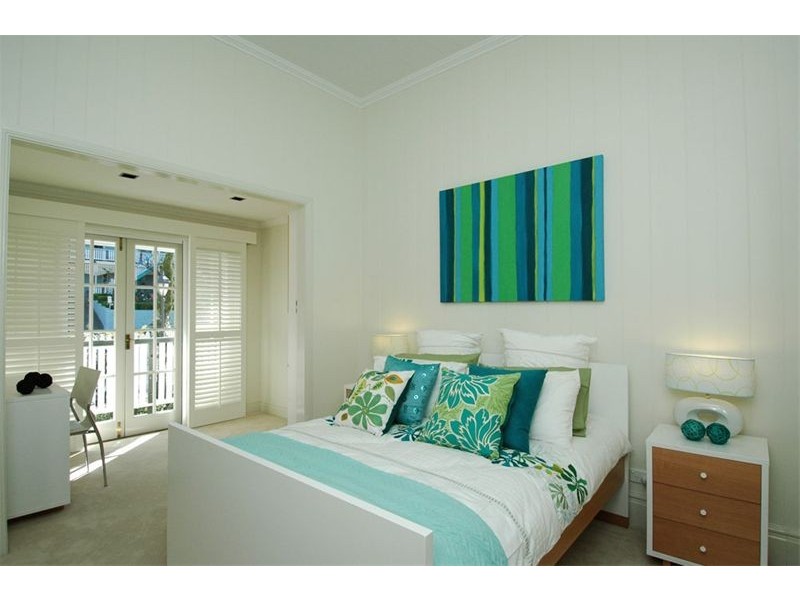 35 Burlington Street, East Brisbane QLD 4169