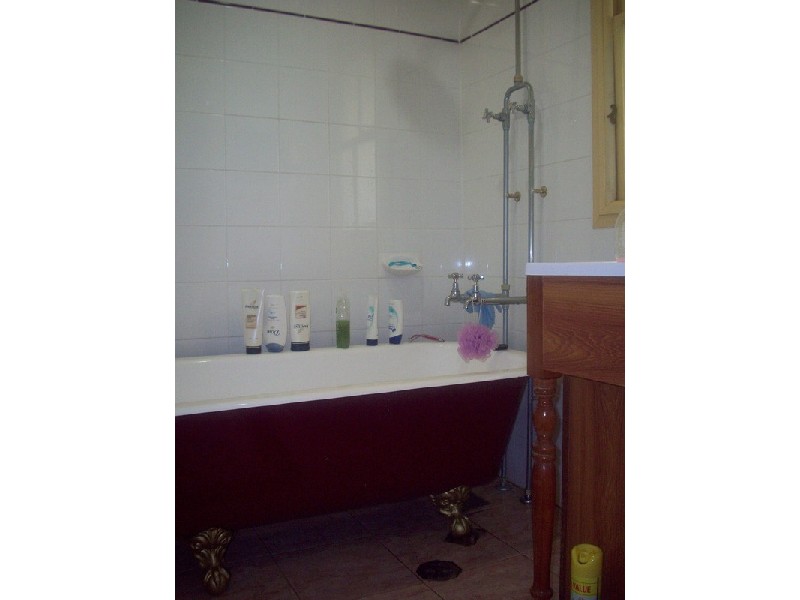 15 Water Street, Red Hill QLD 4059