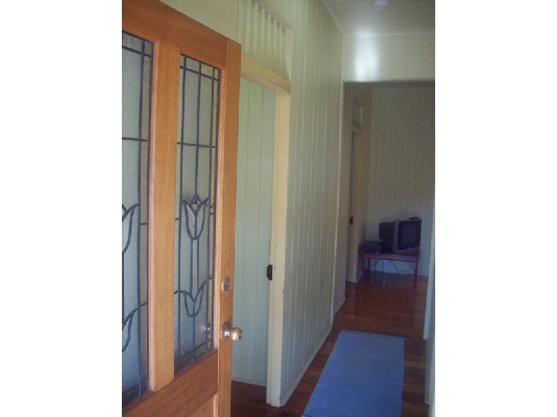 15 Water Street, Red Hill QLD 4059