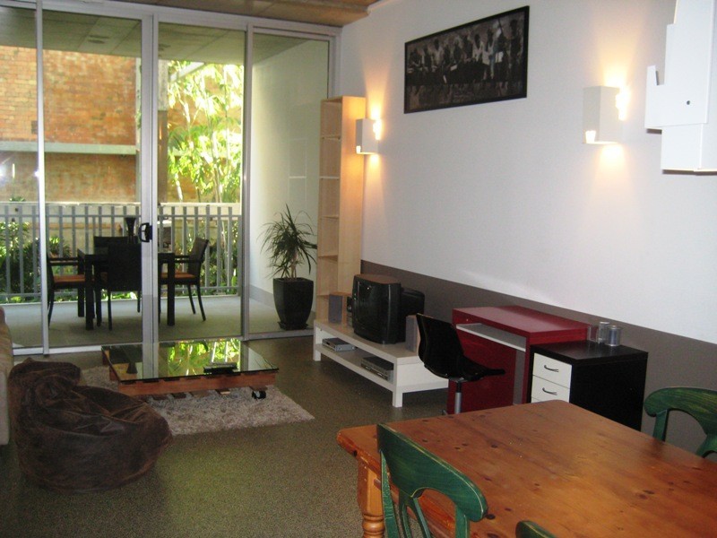 16 Skyring Terrace, Teneriffe QLD 4005