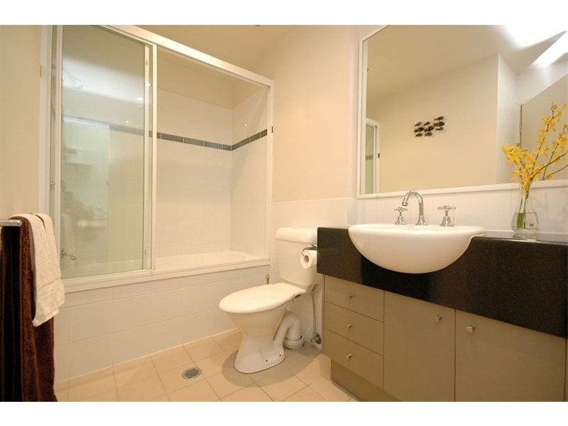 31 Helen Street, Teneriffe QLD 4005