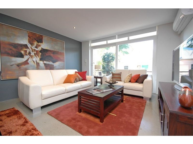 2/150 Kent Street, New Farm QLD 4005