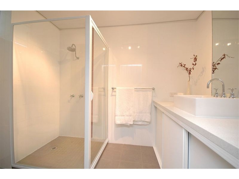 2/150 Kent Street, New Farm QLD 4005