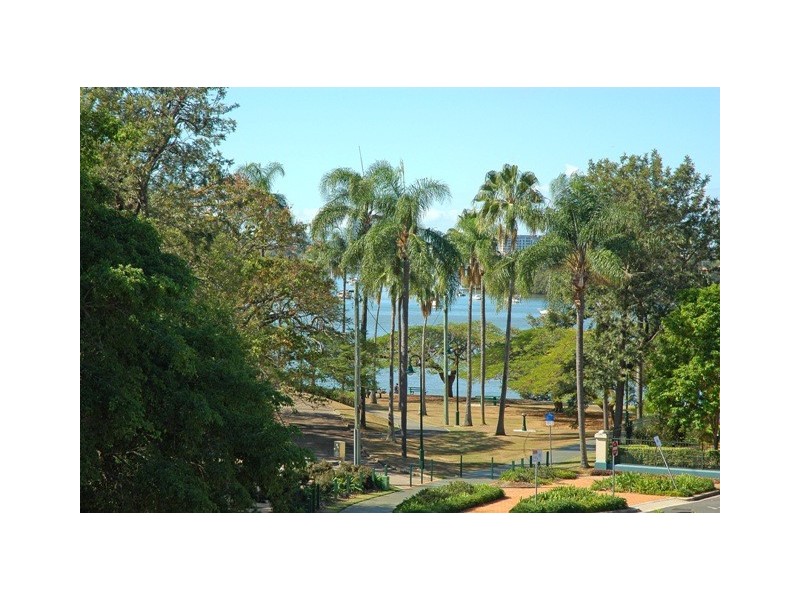 Level Top 21/1 Newstead Avenue, Newstead QLD 4006