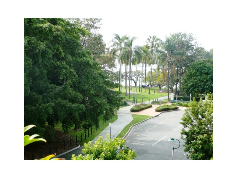 Level Top 21/1 Newstead Avenue, Newstead QLD 4006