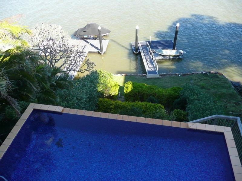 14 Aaron Avenue, Hawthorne QLD 4171