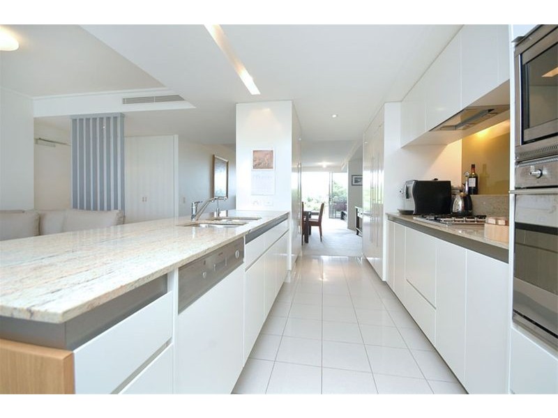 30 Hollins Crescent, New Farm QLD 4005