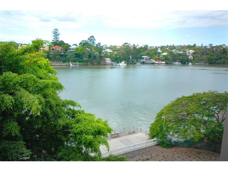 30 Hollins Crescent, New Farm QLD 4005