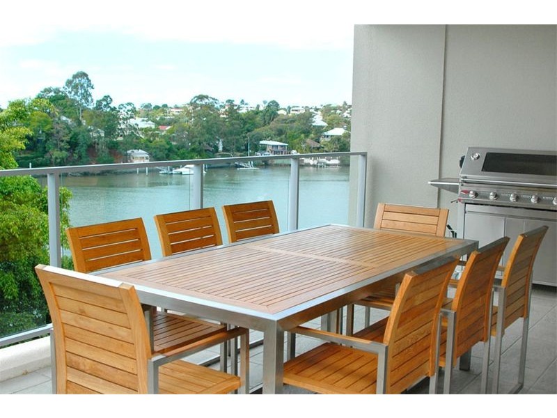 30 Hollins Crescent, New Farm QLD 4005