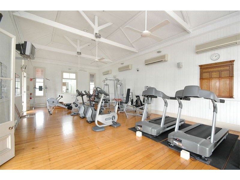 30 Hollins Crescent, New Farm QLD 4005