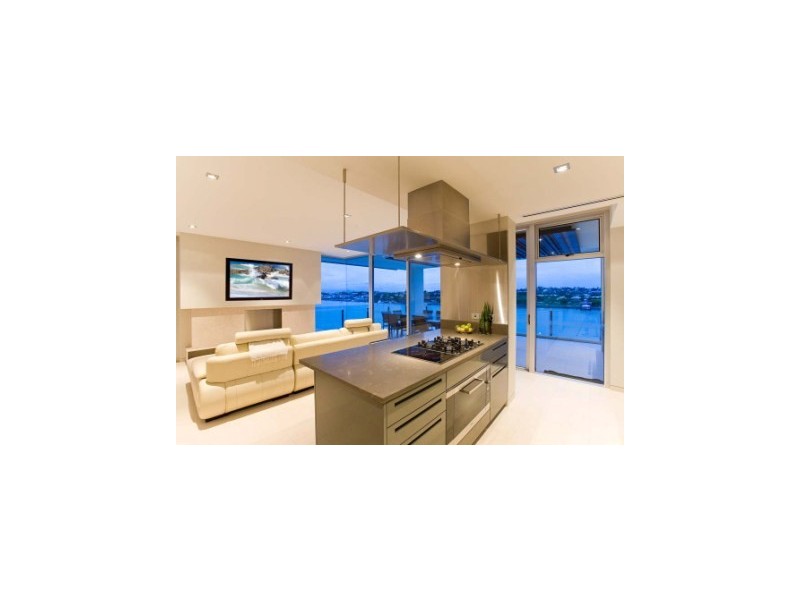 30 One Macquarie Street, Newstead QLD 4006