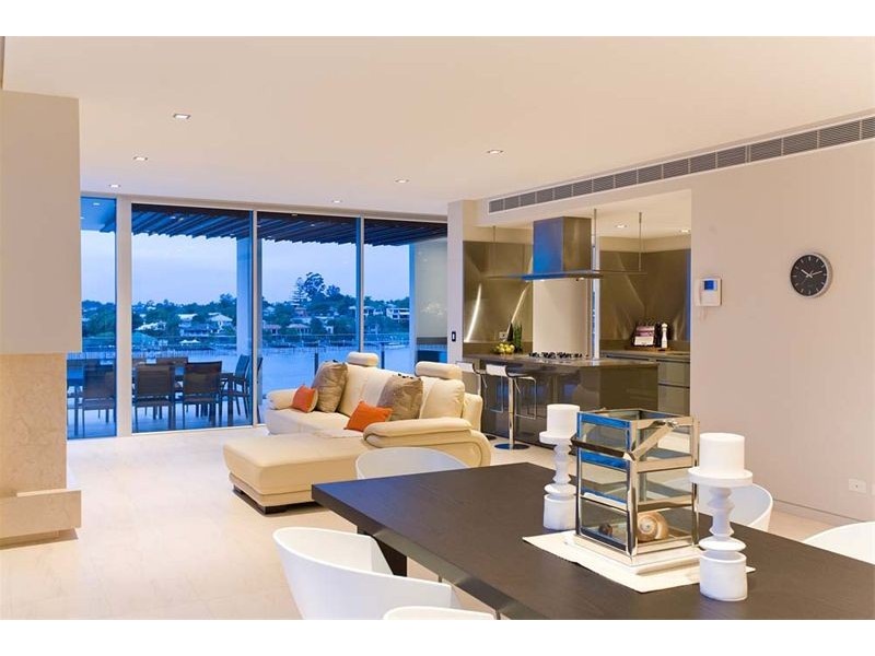 30 One Macquarie Street, Newstead QLD 4006