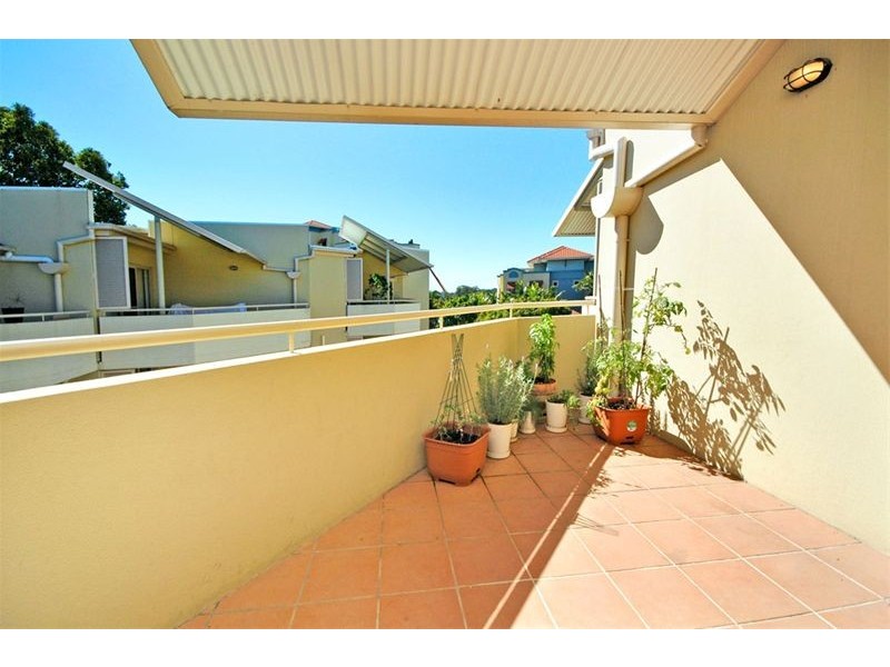 32/32 Newstead Terrace, Newstead QLD 4006