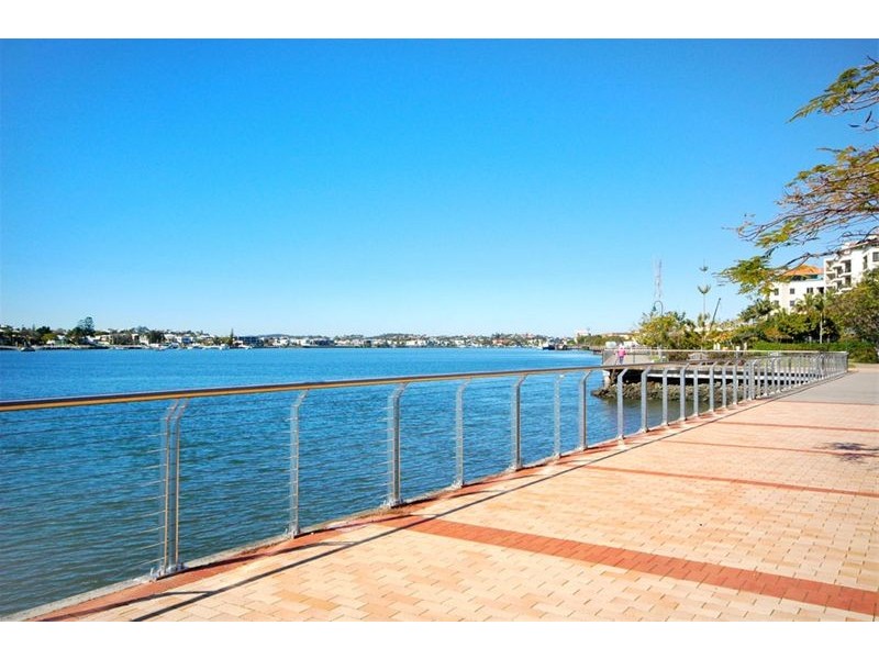 32/32 Newstead Terrace, Newstead QLD 4006