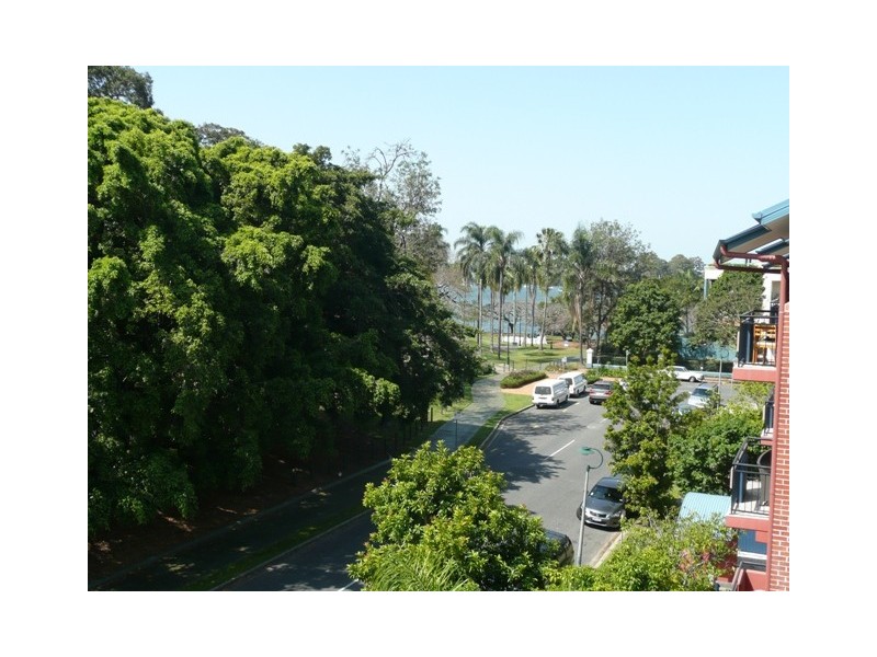 21/1 Newstead Avenue, Newstead QLD 4006