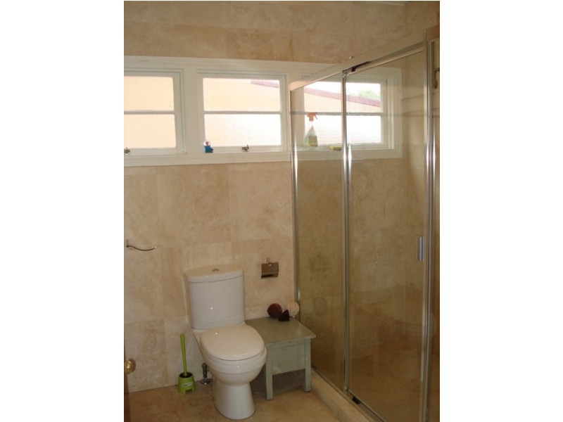 4A Reading Street, Spring Hill QLD 4000