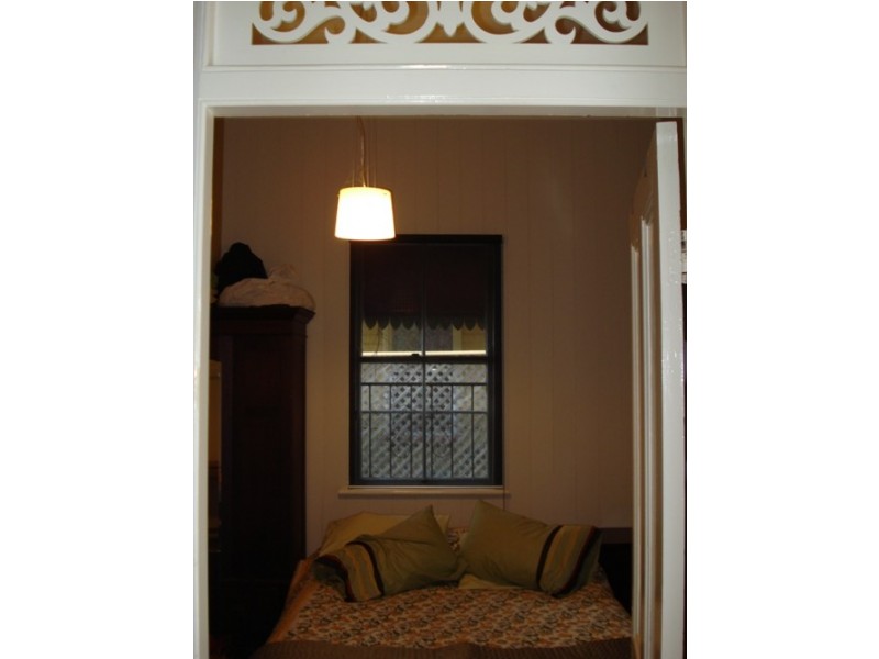 4A Reading Street, Spring Hill QLD 4000