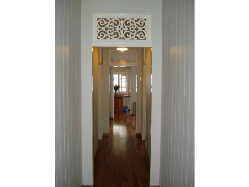 4A Reading Street, Spring Hill QLD 4000