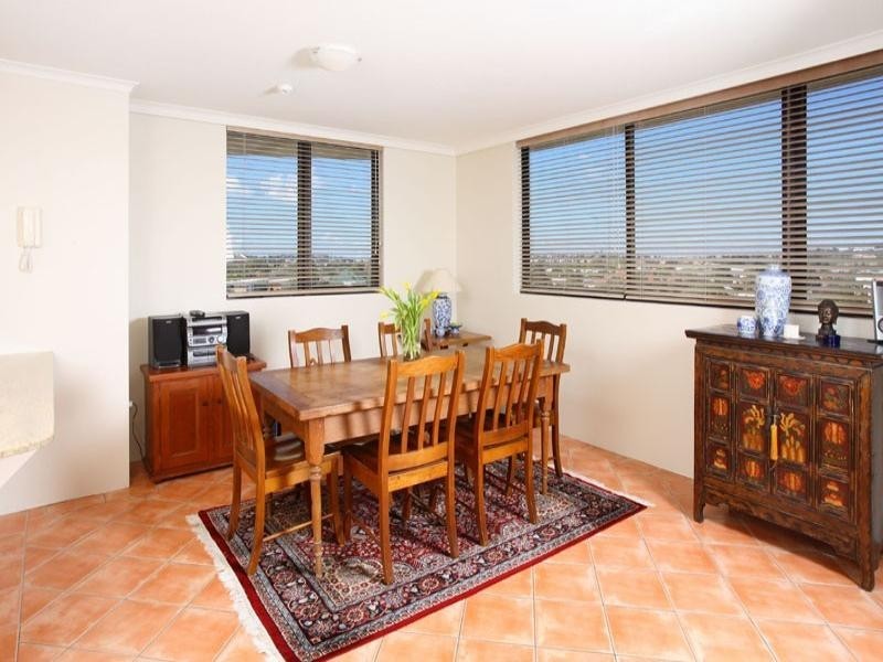 801/148 Oxlade Drive, New Farm QLD 4005