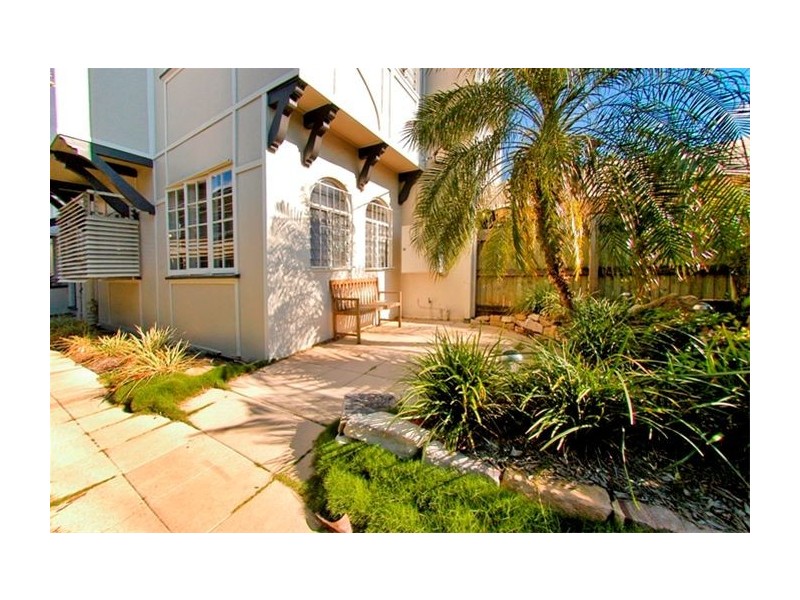 1/71 Merthyr Road, New Farm QLD 4005