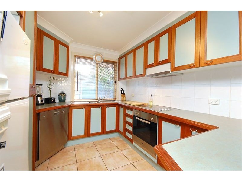 2/18 Hutchins Street, Kedron QLD 4031