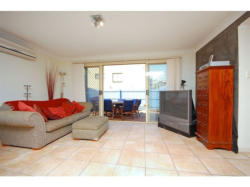 2/18 Hutchins Street, Kedron QLD 4031