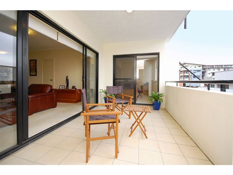 4/120 Commercial Road, Newstead QLD 4006