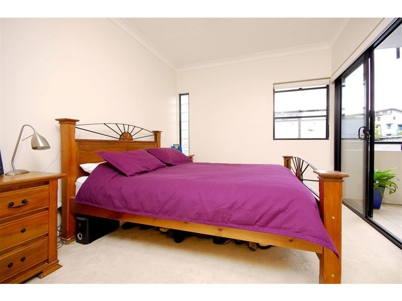 4/120 Commercial Road, Newstead QLD 4006