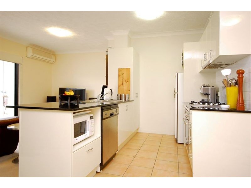 4/120 Commercial Road, Newstead QLD 4006