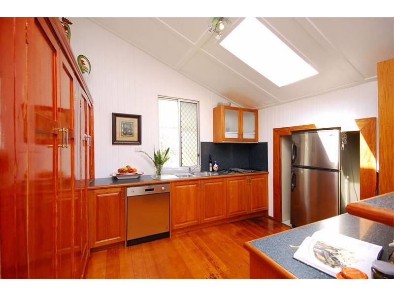 37 Mclennan Street, Albion QLD 4010