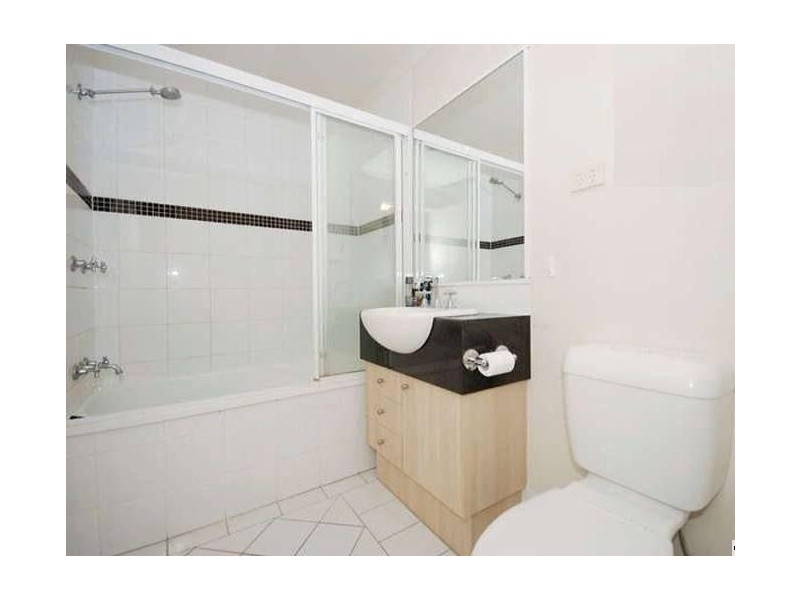 1/140 Commercial Road, Newstead QLD 4006