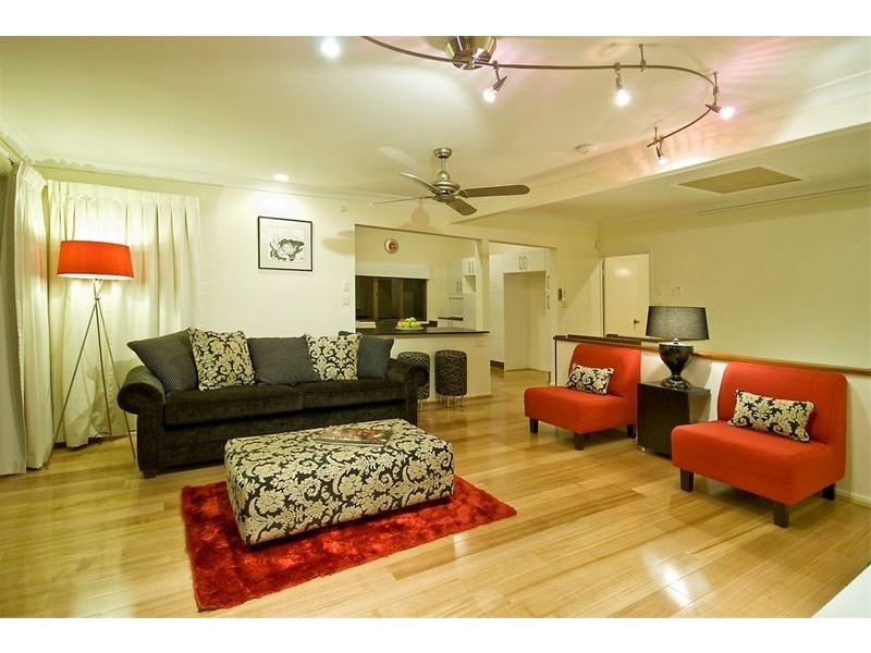 43 Stoneleigh Street, Albion QLD 4010