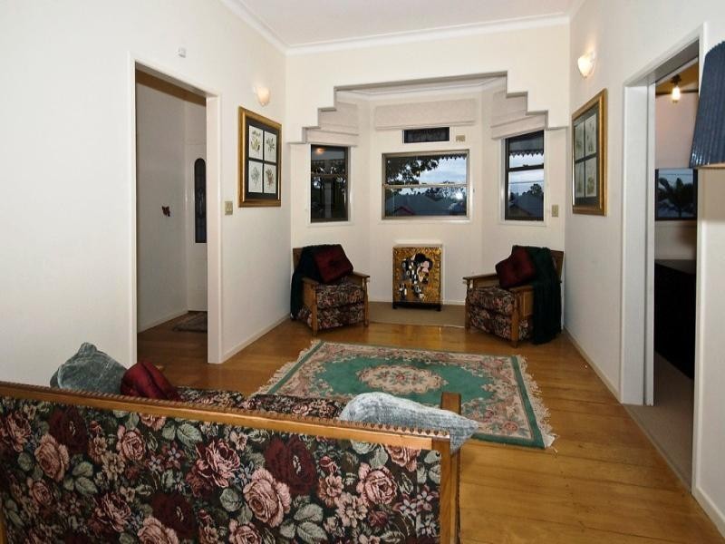 43 Stoneleigh Street, Albion QLD 4010