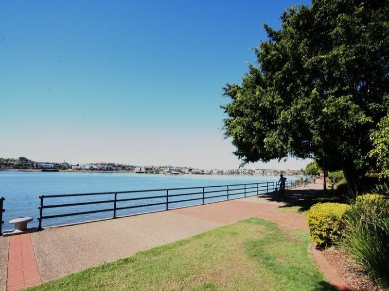 345/16 Skyring Terrace, Teneriffe QLD 4005