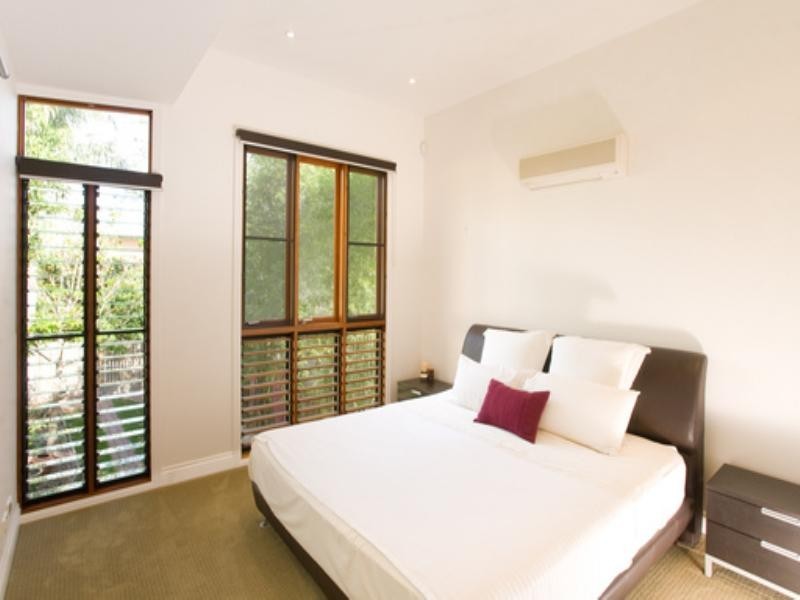 17 Locke Street, New Farm QLD 4005