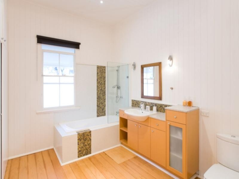 17 Locke Street, New Farm QLD 4005