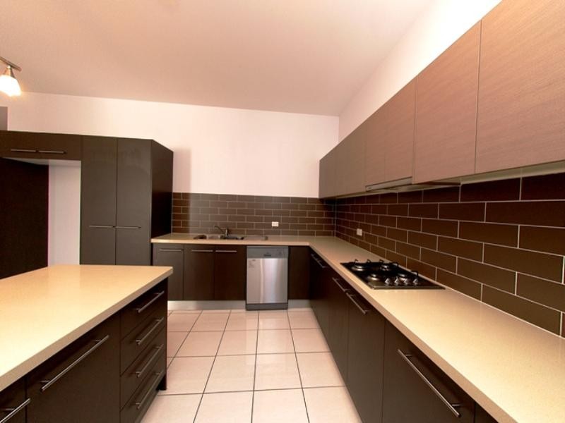 2/27 Jordan Terrace, Bowen Hills QLD 4006